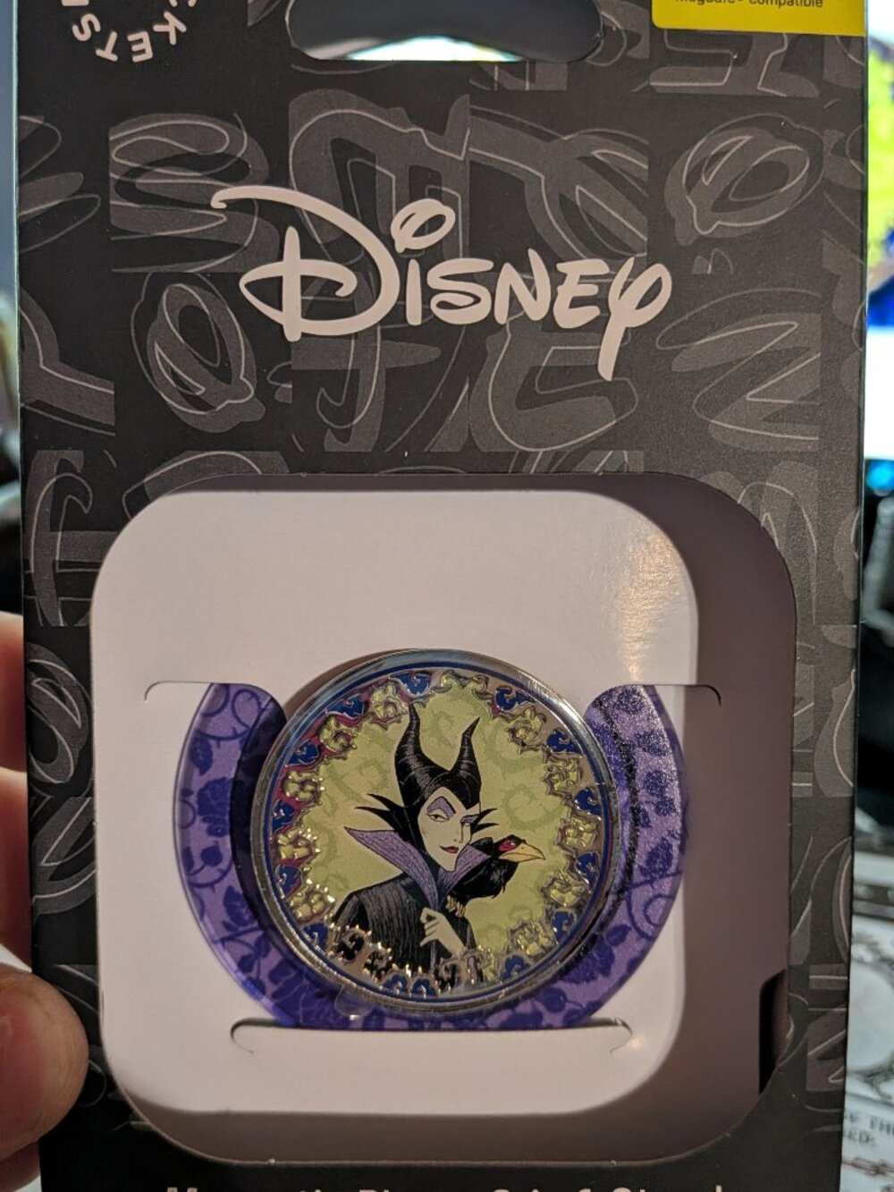 Enamel Essence of Maleficent MagSafe PopGrip